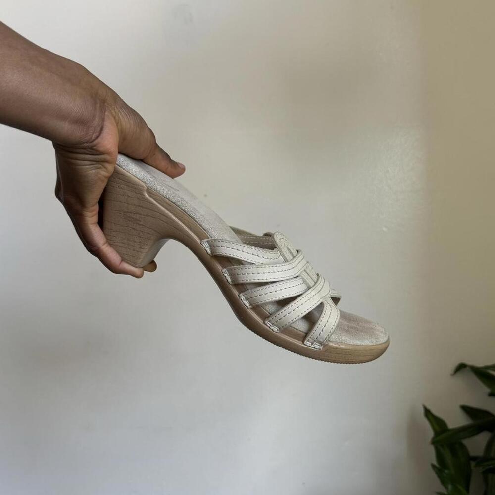 Vintage creamy cut out Strappy‎ slip on block Heeled Sandals